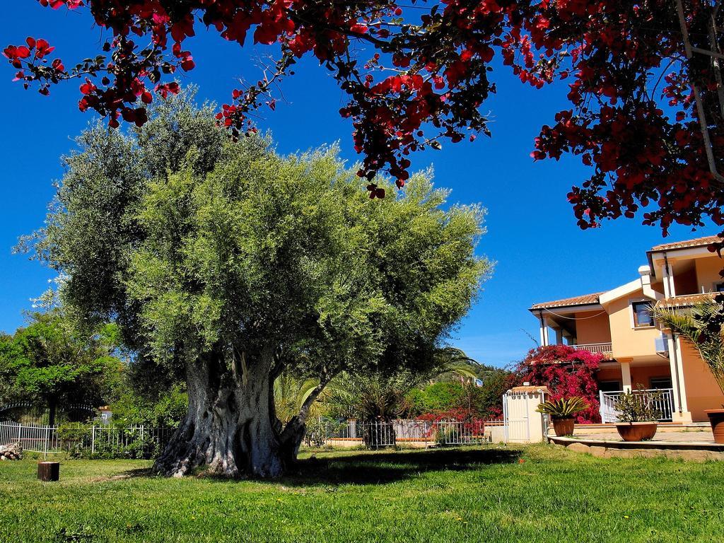 Hotel Baja Azzurra à Bari Sardo Extérieur photo
