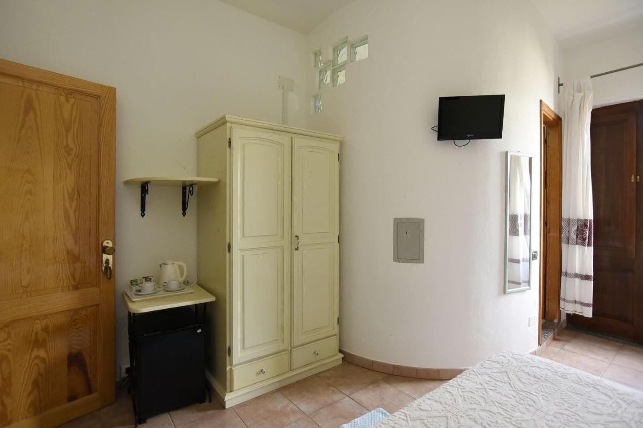 Hotel Baja Azzurra à Bari Sardo Extérieur photo